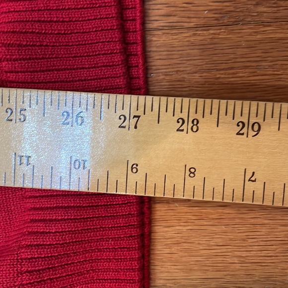 Women’s Red Owl Sweater Size 1x long sleeve the owl appears as if done by hand - Picture 9 of 16